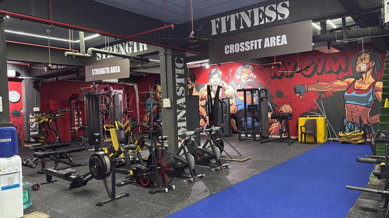 Commercial space for rent that features a warehouse on rent, which is ideal for gym setup.